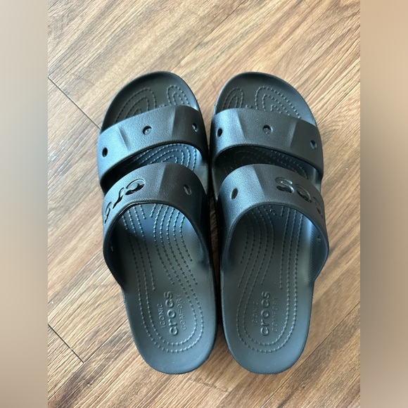 Crocs Women's Via Platform Sandals - Picture 3 of 6